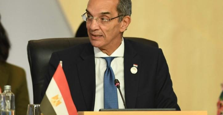 وزير الاتصالات يلقى كلمة مصر فى جلسة القادة ورؤساء الوفود ضمن فعاليات منتدى “إندونيسيا- افريقيا”