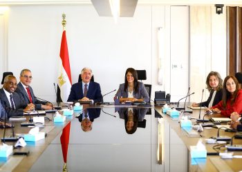 وزيرة التخطيط تلتقي الرئيس التنفيذي للمؤسسة الدولية الإسلامية لتمويل التجارة