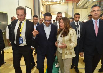 وزير التعليم العالي يتفقد جامعة حلوان ويطمئن على انتظام الدراسة بها