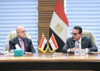 عبدالغفار يبحث مع وزير الصحة العراقي الاستفادة من الخبرات المصرية في إنشاء وتجهيز المستشفيات