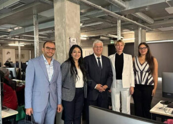 وزير التعليم العالي يزور “مدرسة 42” الفرنسية