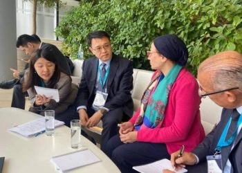 وزيرة البيئة تعقد عددا مع اللقاءات الثنائية مع ممثلي دول الصين وسنغافورة والولايات المتحدة الأمريكية