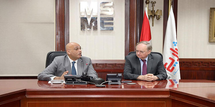 رحمي: ننفذ برامج تنموية كبيرة بالشراكة مع الاتحاد الأوروبي لدعم قطاع المشروعات الصغيرة