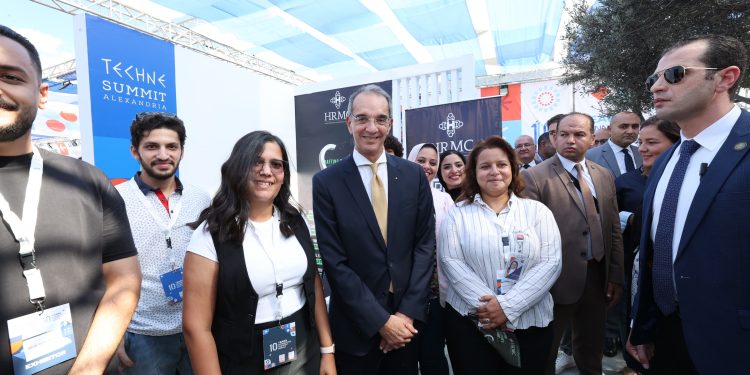 قمة تكني الإسكندرية تطلق أولى فعالياتها وسط حضور ضخم