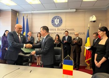 باسل رحمي يوقع مذكرة تفاهم بين جهاز تنمية المشروعات و وزارة الاقتصاد وريادة الأعمال والسياحة برومانيا