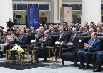 الرئيس السيسي: “إحنا نتعب لأجل بكرة ودى أساسيات لتطوير وبناء الدولة”