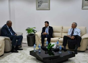 وزير الرياضة يلتقي مساعد وزير الخارجية للعلاقات الثقافية لبحث تعزيز التعاون وفتح آفاق جديدة