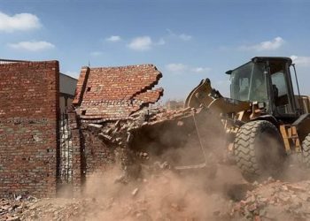 وزير الإسكان يُصدر قرارين بإزالة التعديات الواقعة على مساحة 119 فدانا بمدينتي الفشن وبني مزار الجديدتين