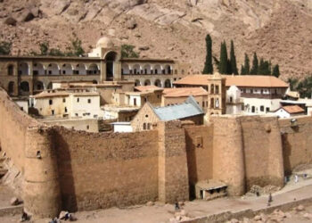 حقيقة مخططات لإخلاء دير سانت كاترين تزامناً مع تطوير المنطقة