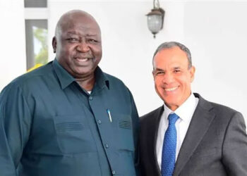 وزير الخارجية يلتقى مع وزير العلاقات الدولية الأوغندى