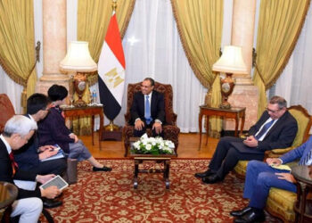 وزير الخارجية والهجرة يلتقي مع محافظة طوكيو