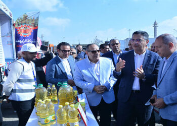 وزير التموين يفتتح سوق اليوم الواحد بمدينة نصر بالإنابة عن دولة رئيس مجلس الوزراء