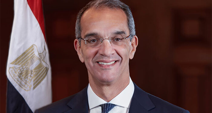 وزير الاتصالات يغادر إلى صربيا لبحث تعزيز التعاون المشترك