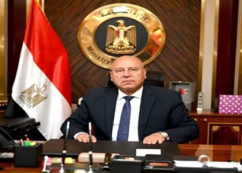 وزير الصناعة يلتقي مستثمري محافظة المنوفية لحل مشاكلهم