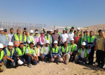 زيارة ميدانية لنائب وزير الإسكان وبعثة بنك التنمية الافريقي بمركزى الطود واسنا