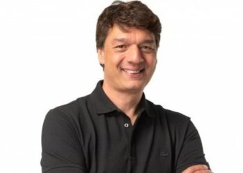 سيكونس تطور أداة جديدة للمحادثات الآلية مدعومة بالذكاء الاصطناعي