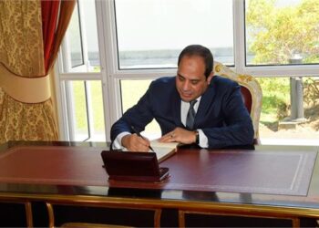 الرئيس السيسي يصدق على منح المصنعين قروضا بفائدة 15% لشراء المعدات