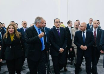 رئيس الوزراء يفتتح “وطن رقمي” بمشاركة 40 شركة للتكنولوجيا تستعرض حلول التصنيع الذكي 