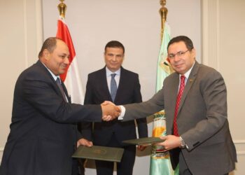 بروتوكول تعاون بين وزارة الزراعة وحزب مستقبل وطن لعلاج مواشي وطيور صغار المربين والمزارعين مجانًا