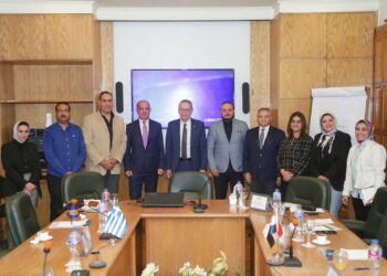 تعزيز التعاون بين رجال أعمال إسكندرية ومفوض الشؤون التجارية والاقتصادية بسفارة اليونان