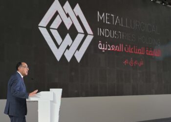 مدبولي عن عودة شركة النصر للسيارات للإنتاج: النهارده يوم عيد والله