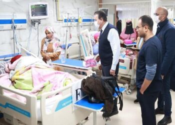 وزير الصحة يتفقد مستشفى شبرامنت المركزي ويوجه بنقل مريض للرعاية المركزة