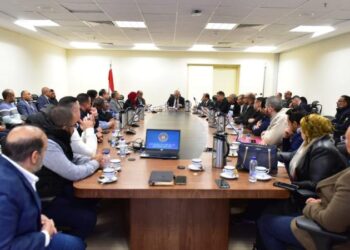 وزير العمل يلتقى مُمثلي شركات إلحاق عمالة موسم حج 2025