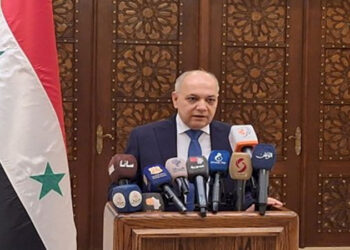 رئيس الحكومة السورية يطالب المواطنين بعدم المساس بالأملاك العامة