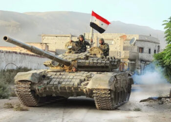 قيادة الجيش السوري تبلغ الضباط بسقوط النظام