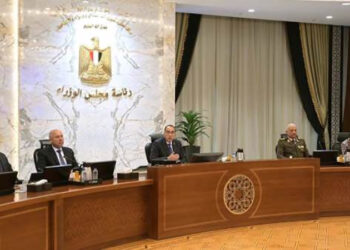 رئيس الوزراء يؤكد اهتمام الدولة بقطاع الصناعة والعمل على إقرار وتطبيق المزيد من التيسيرات الجاذبة