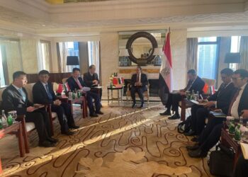 وزير الخارجية يلتقي برئيس مجلس إدارة شركة “تيدا” الصينية