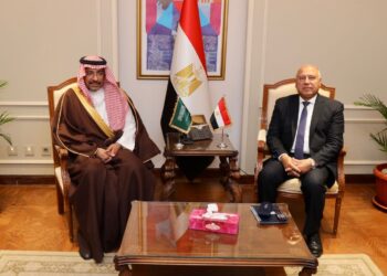 وزيرا الصناعة والنقل المصري والسعودي يبحثان سبل تعزيز أطر التعاون والتكامل الصناعي بين مصر والسعودية