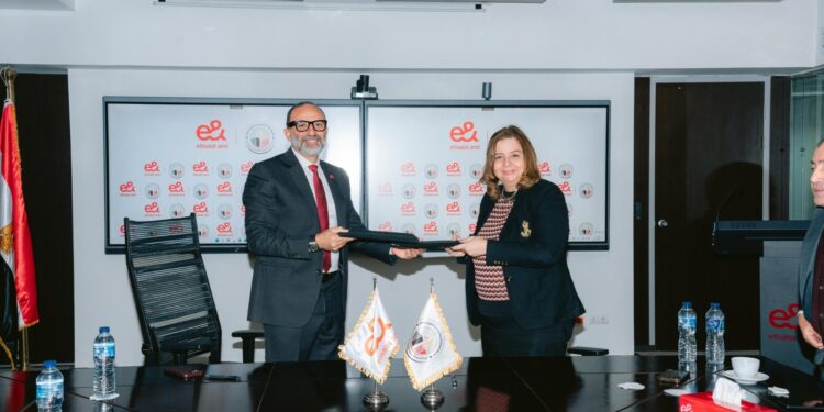 إي آند توفر حلول الاتصالات والتكنولوجيا المتكاملة بالمجتمعات العمرانية الجديدة