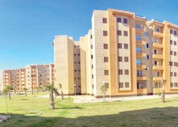 “الإسكان”: طرح محال تجارية ووحدات وصيدليات للبيع بمدن القاهرة الجديدة والعاشر من رمضان والعبور