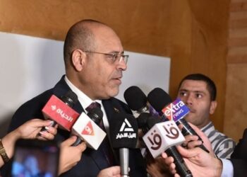 وزير العمل يعلن استخراج شهادات “مزاولة حرفة” و”قياس مهارة “جديدة لعمالة غير منتظمة في الإسكندرية