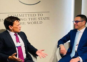 وزير الاستثمار والتجارة الخارجية يلتقى الرئيس التنفيذي لشركة دانا غاز