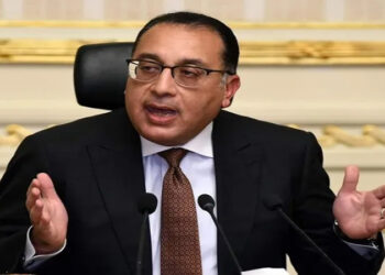 رئيس الوزراء يستعرض موقف الأراضي وأعمال التنمية بالساحل الشمالي الغربي