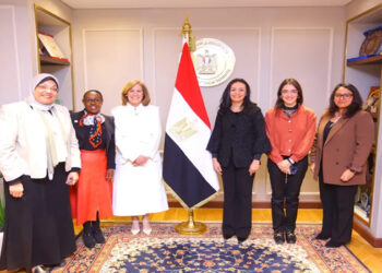 وزيرة التضامن الاجتماعي تلتقي رئيسة ومؤسسة معهد الصحة الأمريكي