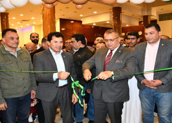 وزير الشباب ومحافظ جنوب سيناء يفتتحان الخيمة البدوية بالمدينة الشبابية والرياضية بشرم الشيخ