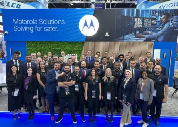 موتورولا سوليوشنز تسلّط الضوء على أحدث ابتكاراتها في نظمة المراقبة الذكية والأمن المادي في إنترسك 2025 في دبي