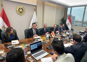 وزير التموين يبحث تفعيل البورصة السلعية وتوفير المنتجات بأسعار مناسبة