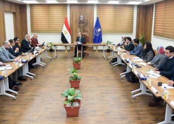 رئيس هيئة الدواء يستقبل ممثلي المجلس التصديري للصناعات الطبية