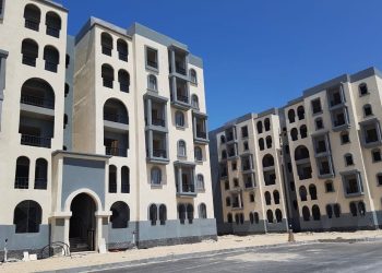 وزير الإسكان يستعرض ملفات عمل ومشروعات قطاع التنمية والإنشاءات بهيئة المجتمعات العمرانية