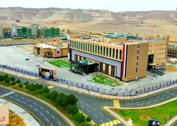 وزير الإسكان يتابع موقف تنفيذ مشروعات مدينة سوهاج الجديدة