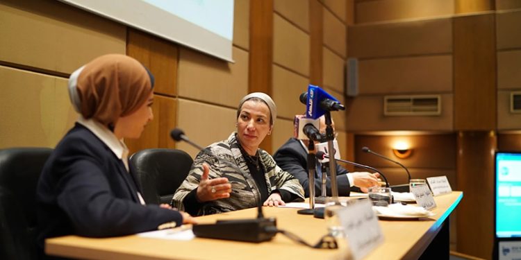 وزيرة البيئة تعلن مشاركة القطاع الخاص السياحى لوزارة البيئة فى رصد البيئة البحرية فى مصر