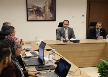 نائب وزير الصحة يترأس اجتماع متابعة تطوير الموقع الرسمي للوزارة