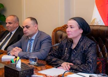 وزيرة البيئة تبحث آخر تطورات الموقف التنفيذي لمشروع “الملاذ الآمن للحياة البرية بمحمية وادي الريان”