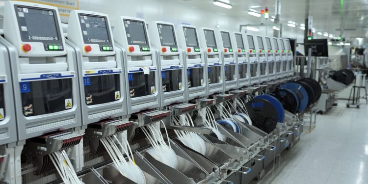 فيفو تعزز التصنيع المحلي في مصر وتطرح أحدث هواتفها الذكية بميزات مبتكرة