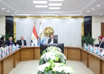 وزير قطاع الأعمال العام يترأس عمومية القابضة المعدنية لاعتماد ميزانية 2023/2024