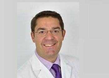 خبراء يحذرون: تجاهل الأدلة العلمية حول البدائل المبتكرة قد يعيق جهود مكافحة التدخين